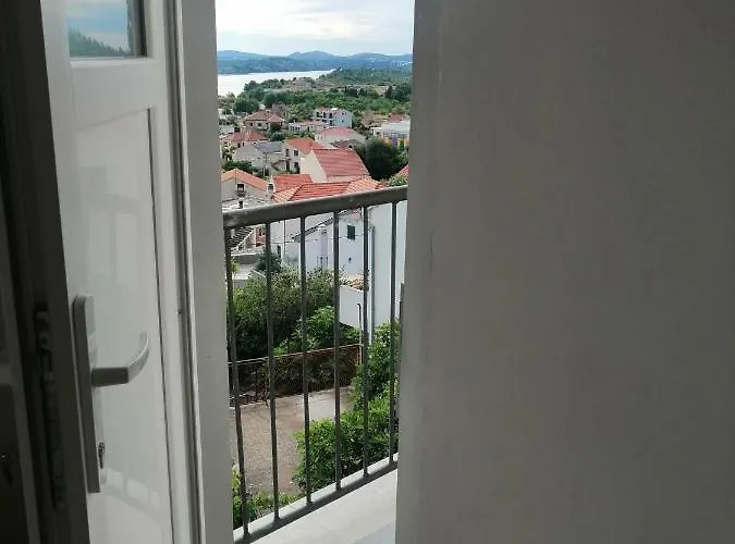 بيت ضيافة Laca